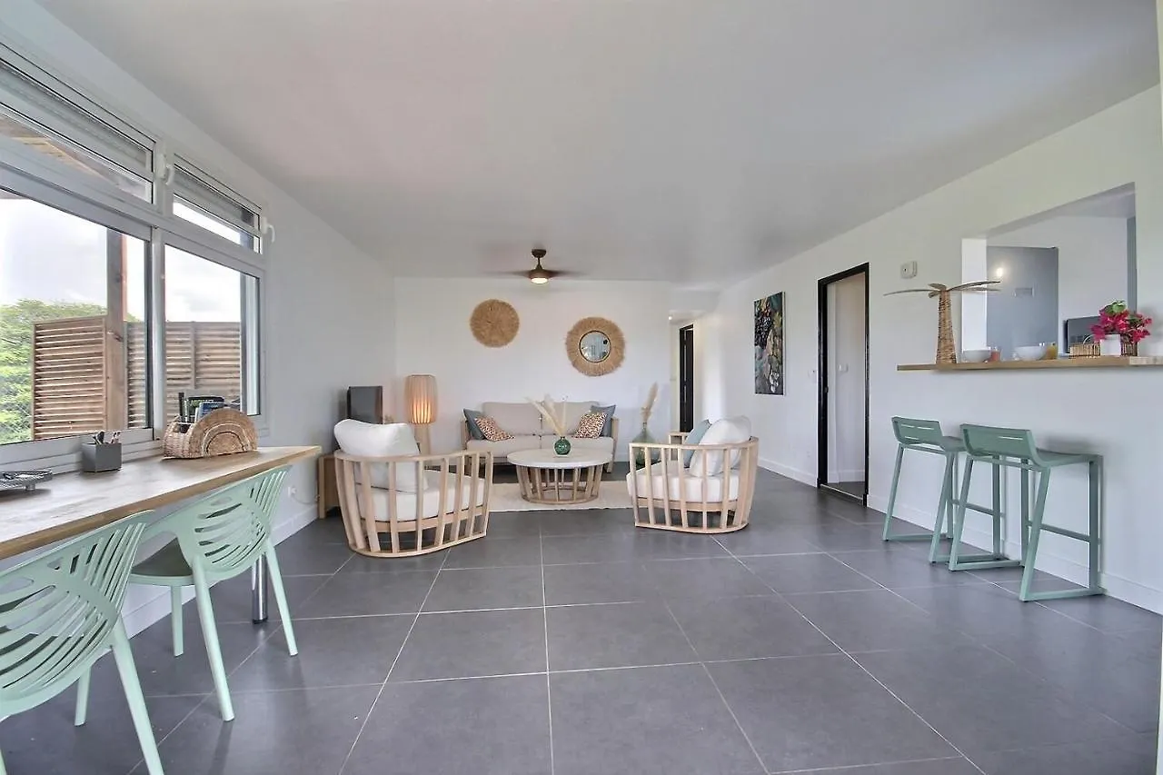 Villa Les Lucioles: Beachside Family Retreat with Private Pool Sainte-Luce Martinique