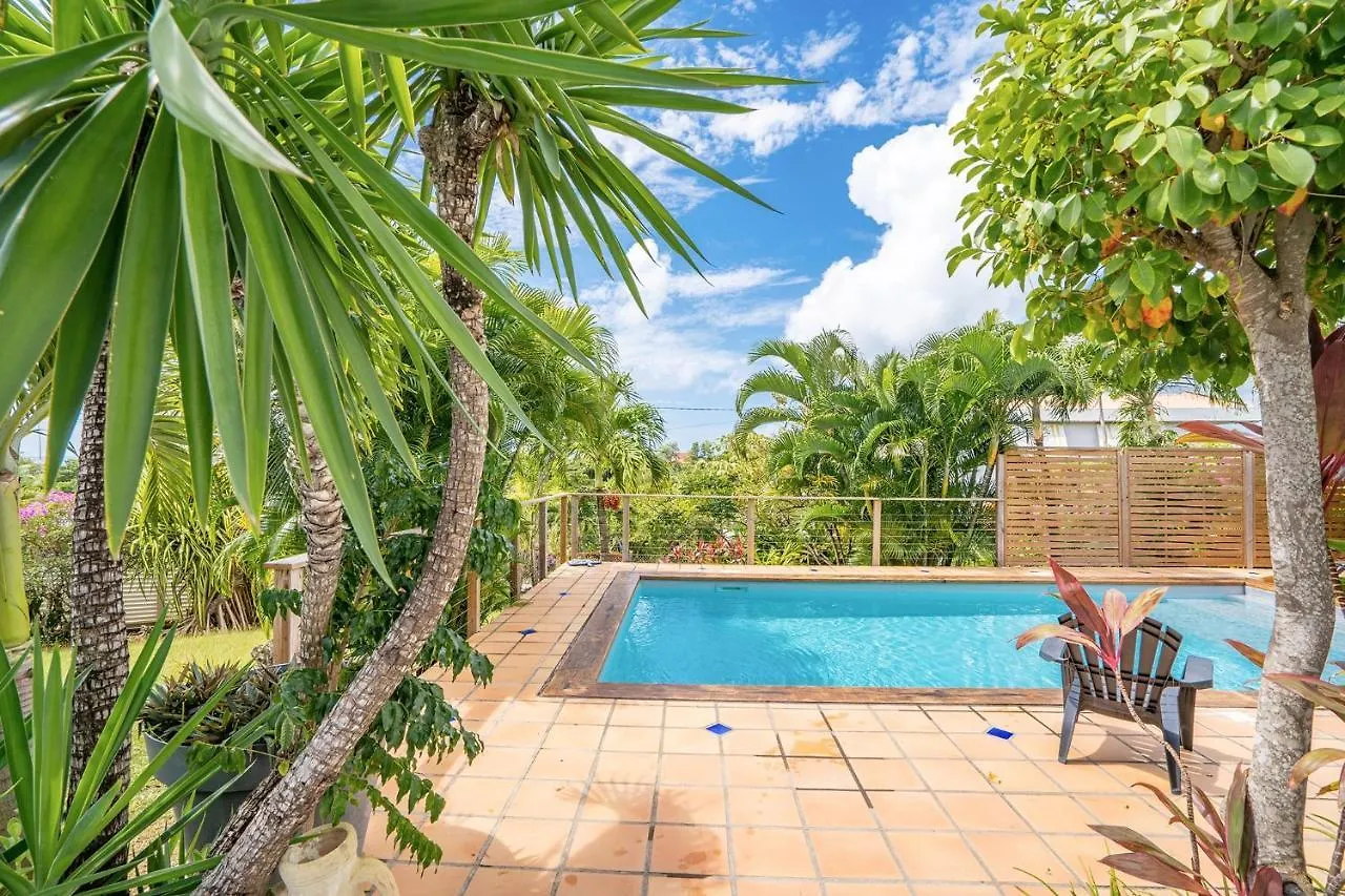 Villa Les Lucioles: Beachside Family Retreat with Private Pool Sainte-Luce Martinique