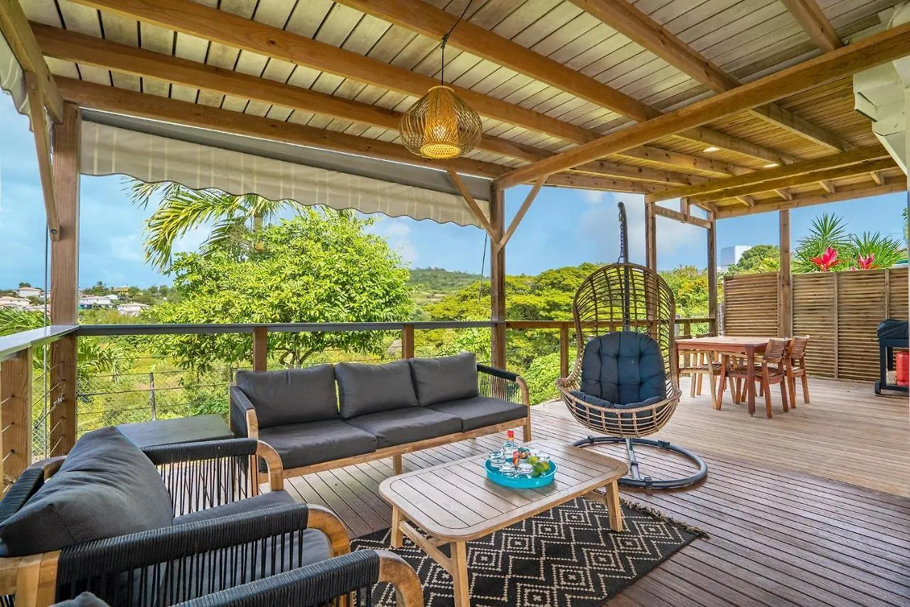 Villa Les Lucioles: Beachside Family Retreat with Private Pool Sainte-Luce Martinique