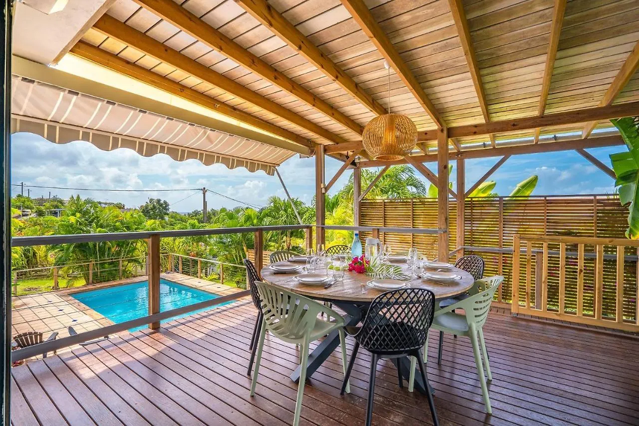 Villa Les Lucioles: Beachside Family Retreat with Private Pool Sainte-Luce 0*,  Martinique