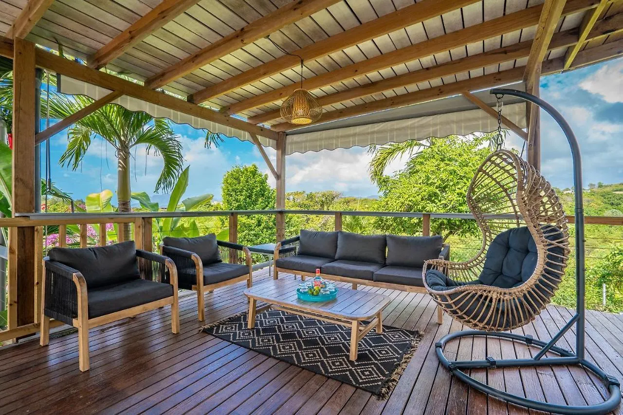 Villa Les Lucioles: Beachside Family Retreat with Private Pool Sainte-Luce Martinique