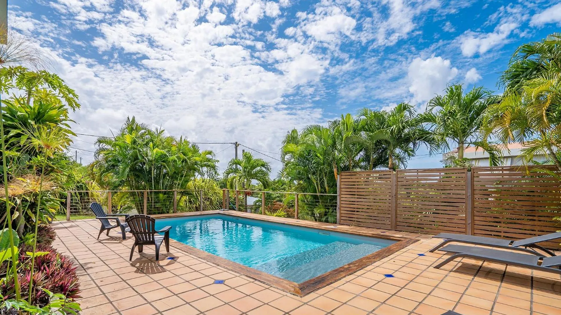 Villa Les Lucioles: Beachside Family Retreat with Private Pool Sainte-Luce