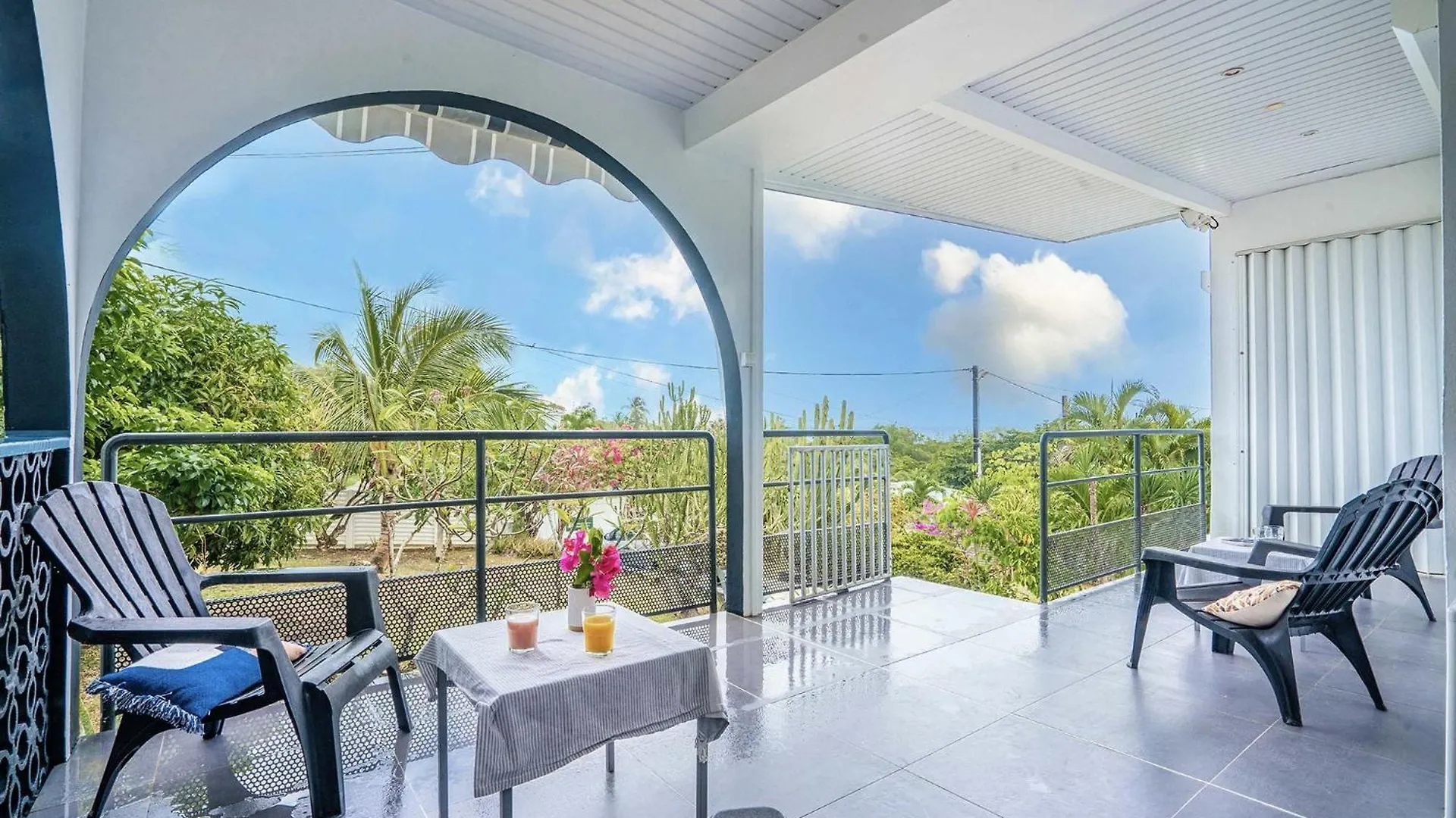 Villa Les Lucioles: Beachside Family Retreat with Private Pool Sainte-Luce